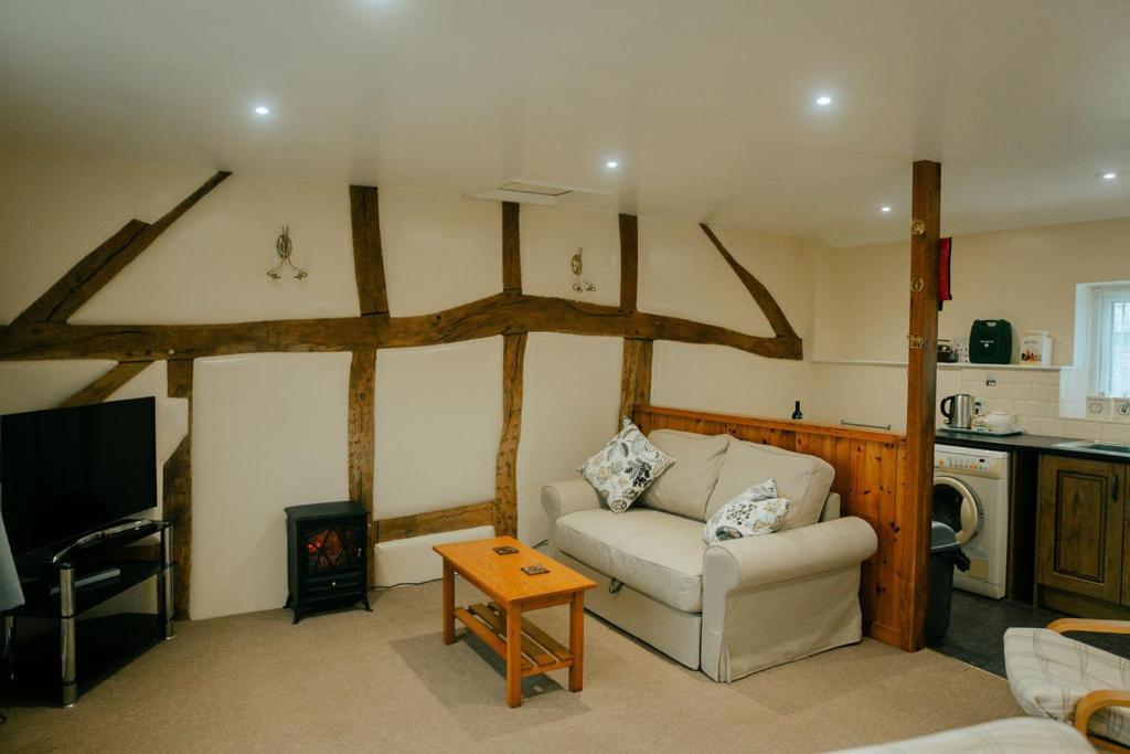 Granary At Tyddyn Isaf Vila Ruthin Exterior foto
