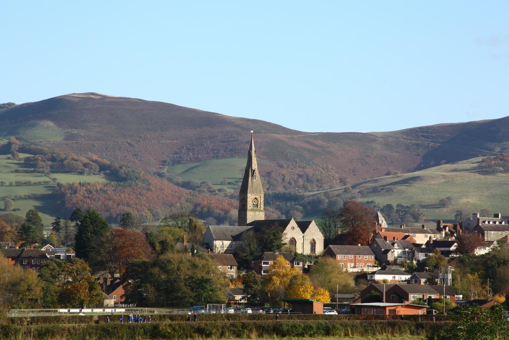 Granary At Tyddyn Isaf Vila Ruthin Exterior foto
